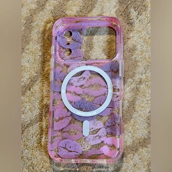 Velvet Caviar Kiss Me 17 Pro Case - Picture 3 of 3